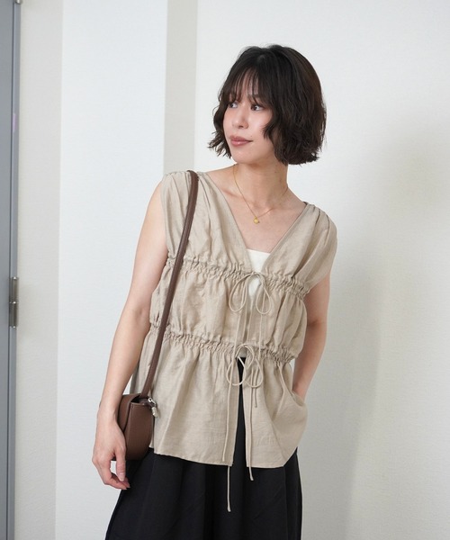gossara(ゴサラ)の「【トレンド感たっぷり】ノースリシャーリングリボンブラウス(シャツ/ブラウス・レディース・ベージュ/アイボリー/ブラック・FREE)」の22枚目の写真