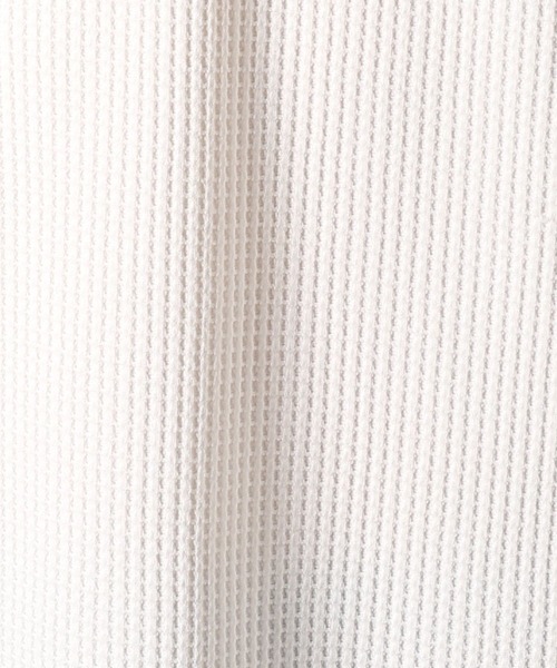 BAYFLOW(ベイフロー)の「ラウンドヘンリーネックTシャツ【吸水速乾】(Tシャツ/カットソー・メンズ・グレー/オフホワイト/チャコール・MEDIUM/LARGE)」の9枚目の写真