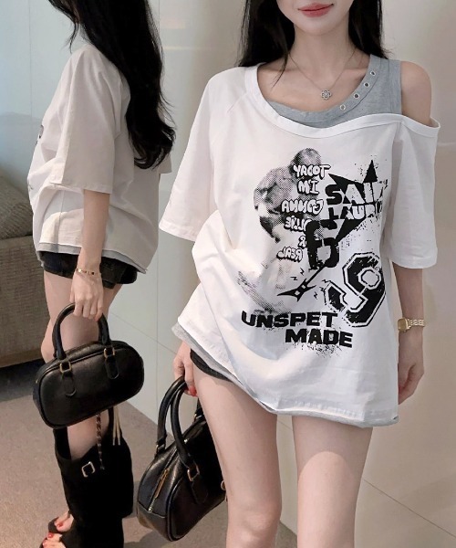 Riff(リフ)の「ワンショルレイヤード風ロゴTシャツ(Tシャツ/カットソー・レディース・ホワイト/グレー・FREE)」の3枚目の写真