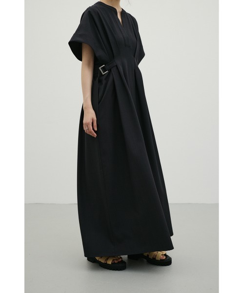 STYLEMIXER(スタイルミキサー)の「サイドバックルベルトワンピース(ワンピース・レディース・チャコールグレー/ライトベージュ・SMALL/MEDIUM)」の3枚目の写真
