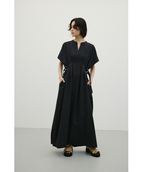 STYLEMIXER(スタイルミキサー)の「サイドバックルベルトワンピース(ワンピース・レディース・チャコールグレー/ライトベージュ・SMALL/MEDIUM)」の6枚目の写真