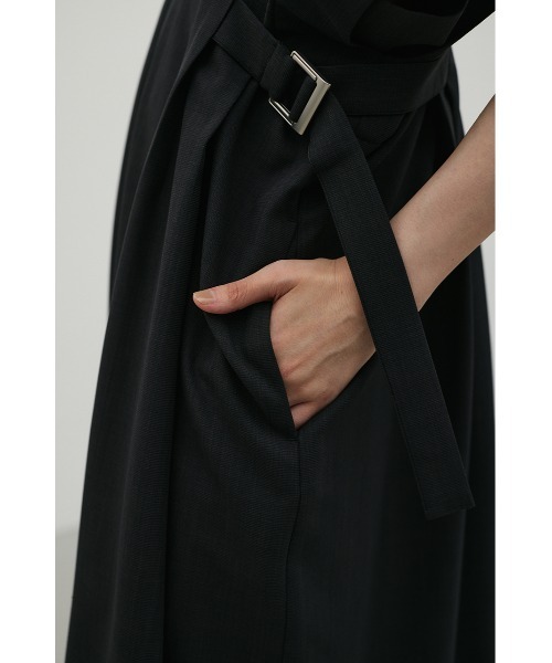 STYLEMIXER(スタイルミキサー)の「サイドバックルベルトワンピース(ワンピース・レディース・チャコールグレー/ライトベージュ・SMALL/MEDIUM)」の15枚目の写真
