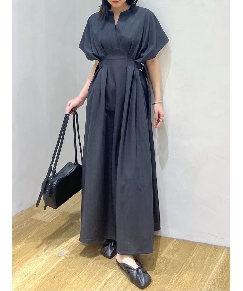 STYLEMIXER(スタイルミキサー)の「サイドバックルベルトワンピース(ワンピース・レディース・チャコールグレー/ライトベージュ・SMALL/MEDIUM)」の5枚目の写真