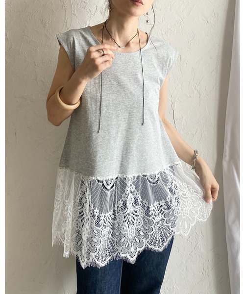 She's Closet(シーズクローゼット)の「フレンチスリーブ 裾レースTシャツチュニック ワンピース(チュニック・レディース・ホワイト/グレー/ブラック・FREE)」の6枚目の写真