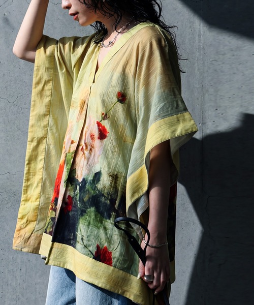 antiqua(アンティカ)の「綿100 アート柄 花柄 ワイドシルエット ブラウス(シャツ/ブラウス・レディース・マルチ・ONESIZE)」の7枚目の写真
