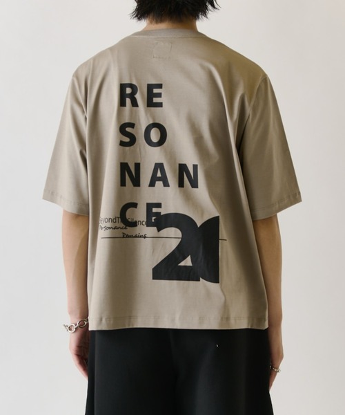 Lui's(ルイス)の「ULTIMAグラフィックTシャツ /ロゴ(Tシャツ/カットソー・メンズ・チャコールグレー/ホワイト/ブラック・M/S)」の3枚目の写真