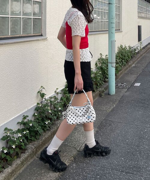 CIAOPANIC(チャオパニック)の「2WAYフラワーカットアウトニットキャミビスチェ(キャミソール・レディース・ネイビー/レッド/ブラウン・ONE SIZE)」の20枚目の写真
