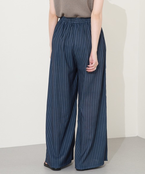 crossi(クロッシー)の「ストライプ柄リネン混イージーワイドパンツ(その他パンツ・レディース・ネイビー・38)」の10枚目の写真