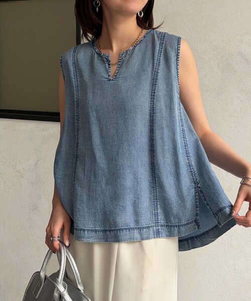 Chez toi(シェトワ)の「パウダー加工デニムノースリブラウス(シャツ/ブラウス・レディース・インディゴブルー/サックスブルー/グレー・FREE)」の3枚目の写真