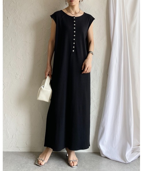 She's Closet(シーズクローゼット)の「フレンチスリーブ ロング丈 ヘンリーネック タイト リブワンピース(ワンピース・レディース・ブラック/モカ/グレイッシュベージュ・FREE)」の9枚目の写真