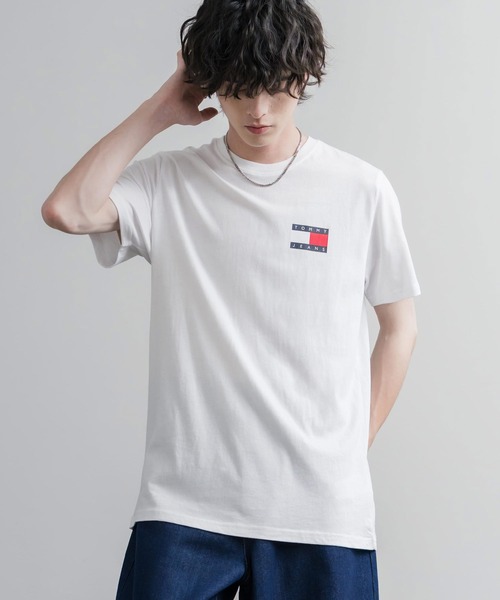 TOMMY HILFIGER（トミーヒルフィガー）の「TOMMY HILFIGER レギュラーフィットスリムバッジロゴプリント半袖Tシャツ（Tシャツ/カットソー・メンズ・ブラック/ネイビー/ホワイト・M/L/S）」の2枚目の写真