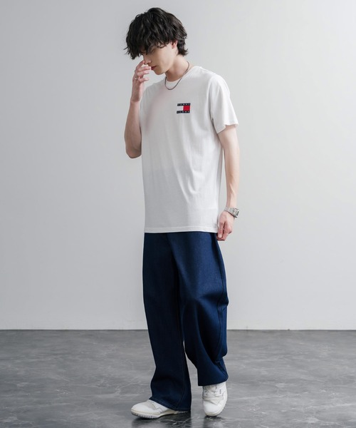 TOMMY HILFIGER（トミーヒルフィガー）の「TOMMY HILFIGER レギュラーフィットスリムバッジロゴプリント半袖Tシャツ（Tシャツ/カットソー・メンズ・ブラック/ネイビー/ホワイト・M/L/S）」の10枚目の写真
