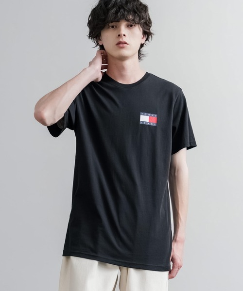 TOMMY HILFIGER（トミーヒルフィガー）の「TOMMY HILFIGER レギュラーフィットスリムバッジロゴプリント半袖Tシャツ（Tシャツ/カットソー・メンズ・ブラック/ネイビー/ホワイト・M/L/S）」の6枚目の写真
