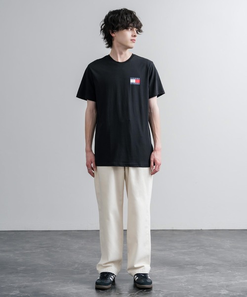 TOMMY HILFIGER（トミーヒルフィガー）の「TOMMY HILFIGER レギュラーフィットスリムバッジロゴプリント半袖Tシャツ（Tシャツ/カットソー・メンズ・ブラック/ネイビー/ホワイト・M/L/S）」の5枚目の写真