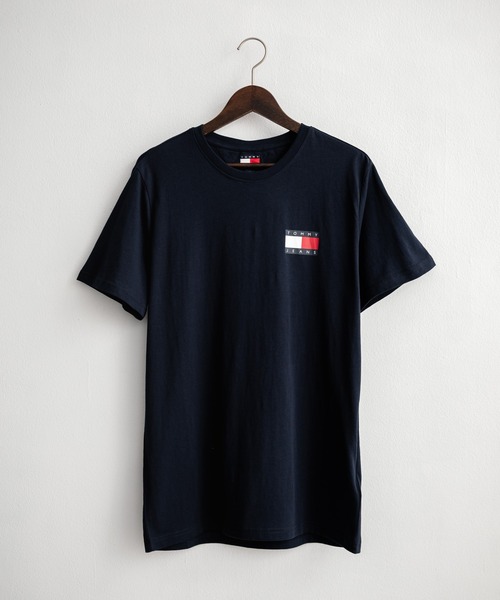 TOMMY HILFIGER（トミーヒルフィガー）の「TOMMY HILFIGER レギュラーフィットスリムバッジロゴプリント半袖Tシャツ（Tシャツ/カットソー・メンズ・ブラック/ネイビー/ホワイト・M/L/S）」の21枚目の写真
