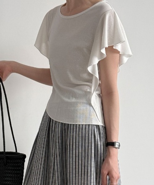 semplice(センプリチェ)の「フリルスリーブ半袖トップス(Tシャツ/カットソー・レディース・ブラック/ホワイト・F)」の10枚目の写真