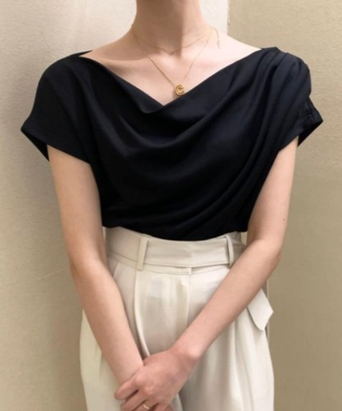 semplice(センプリチェ)の「Tシャツ【韓国ファッション】(Tシャツ/カットソー・レディース・ブラック/ピンク/ベージュ・F)」の5枚目の写真