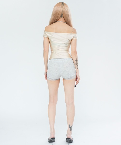 dollslutz(ドルズラッツ)の「【dollslutz】nude hourglass top/【ドルズラッツ】ヌーディーサテントップス(Tシャツ/カットソー・レディース・ブラック/アイボリー・FREE)」の22枚目の写真