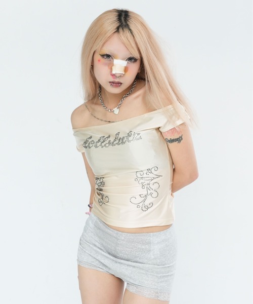 dollslutz(ドルズラッツ)の「【dollslutz】nude hourglass top/【ドルズラッツ】ヌーディーサテントップス(Tシャツ/カットソー・レディース・ブラック/アイボリー・FREE)」の19枚目の写真