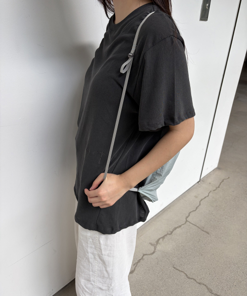 YURT(ユルト)の「DEMI Tシャツ デミ 半袖Tシャツ_2COLOR(Tシャツ/カットソー・レディース・ネイビー/ライトカーキ・FREE)」の16枚目の写真