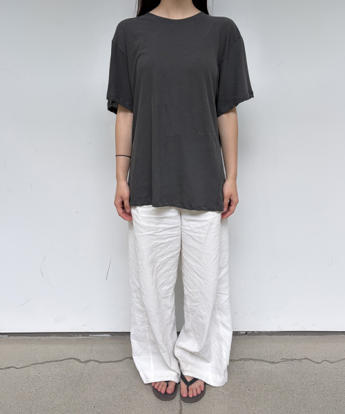 YURT(ユルト)の「DEMI Tシャツ デミ 半袖Tシャツ_2COLOR(Tシャツ/カットソー・レディース・ネイビー/ライトカーキ・FREE)」の20枚目の写真