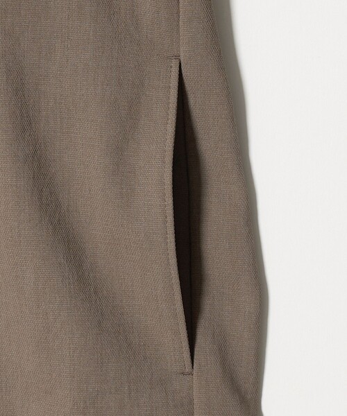 BEAUTY&YOUTH UNITED ARROWS(ビューティーアンドユースユナイテッドアローズ)の「KOMATSU ドビー リラックス ジャケット ストレッチ 吸水速乾 セットアップ対応(テーラードジャケット・メンズ・ベージュ/ブラック・XL/M/L/S)」の16枚目の写真