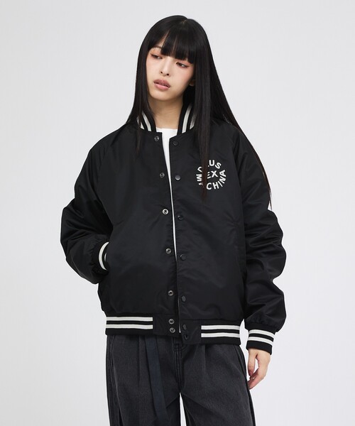 DEUS EX MACHINA（デウスエクスマキナ）の「【DEUS EX MACHINA / デウス】Stadium Jacket / スタジアムジャケット / ユニセックス（スタジャン・メンズ・ブラック・M/L）」の15枚目の写真