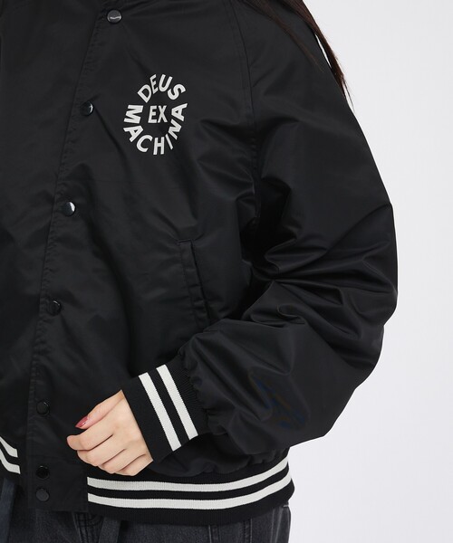 DEUS EX MACHINA（デウスエクスマキナ）の「【DEUS EX MACHINA / デウス】Stadium Jacket / スタジアムジャケット / ユニセックス（スタジャン・メンズ・ブラック・M/L）」の7枚目の写真