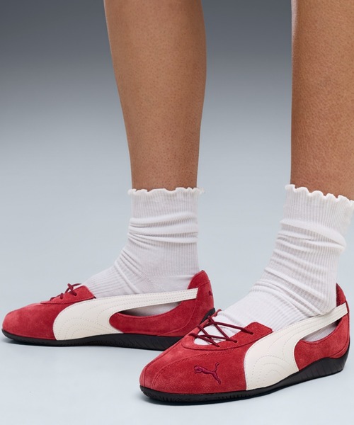 PUMA(プーマ)の「PUMA プーマ ウィメンズ スピードキャット バレエ ノヴァ スニーカー(スニーカー・レディース・レッド系/スモークグレー・22.0cm/23.0cm/24.5cm/24.0cm/25.0cm/26.0cm/25.5cm/23.5cm/22.5cm)」の2枚目の写真