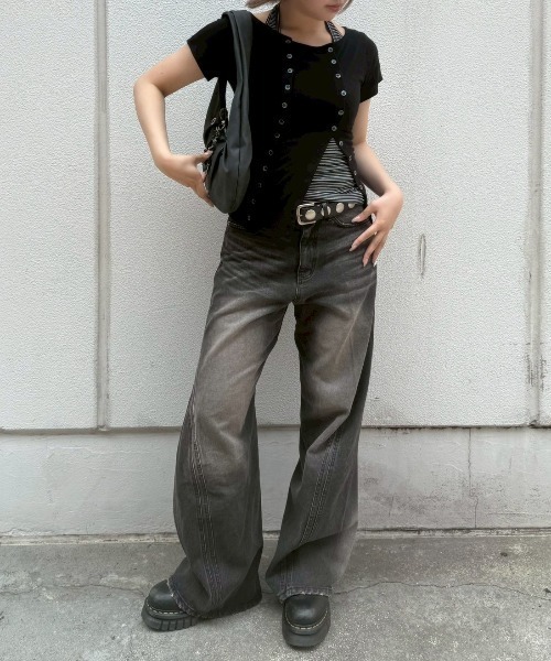 Chikashitsu +(チカシツプラス)の「【Chikashitsu +】Manny Short-Sleeve Button T-shirt / 【チカシツプラス】メニーショートスリーブボタン半袖Tシャツ(Tシャツ/カットソー・レディース・ホワイト/ブラック・ONE SIZE)」の10枚目の写真