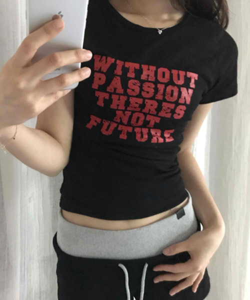 VIVID LADY(ビビッドレディー)の「英字プリント 半袖Tシャツ(Tシャツ/カットソー・レディース・グレー/アイボリー/パープル/ブラック・FREE)」の18枚目の写真