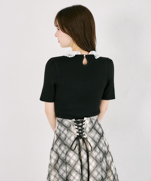 tocco closet(トッコ クローゼット)の「ビジューパール2WAYリボンレース襟付きリブニットプルオーバー(ニット/セーター・レディース・ブラック/ブラウン/チャコールグレー・M)」の10枚目の写真