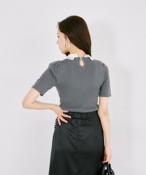 tocco closet(トッコ クローゼット)の「ビジューパール2WAYリボンレース襟付きリブニットプルオーバー(ニット/セーター・レディース・ブラック/ブラウン/チャコールグレー・M)」の20枚目の写真