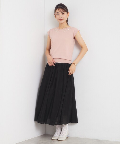 ITS'DEMO(イッツデモ)の「スカラップ刺繍ニット(Tシャツ/カットソー・レディース・ベビーピンク/ネイビー/アイボリー・00)」の4枚目の写真