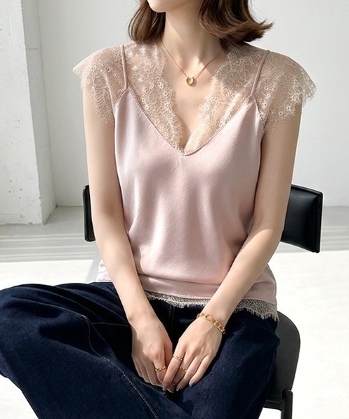 COCOMOMO(ココモモ)の「レースドッキングサテンキャミ レース切り替え キャミソール サテン レース サテンレースキャミ レースドッキング トップス レースブラウス Vネック きれいめ ジャケットインナー オケージョン(キャミソール・レディース・ピンク/アイボリー/ブラック・L/M)」の1枚目の写真