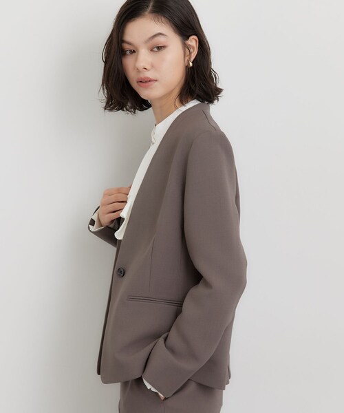 THE SHOP TK （ザ ショップ ティーケー ）の「【セットアップ可】ビジネスノーカラージャケット（ノーカラージャケット・レディース・スミクロ/ブラウン系その他・12/13）」の7枚目の写真