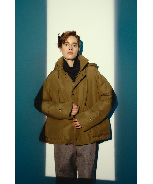 RIM.ARK(リムアーク)の「【26FW OUTER PRE ORDER】Back side down field CT(バック サイド ダウン フィールド コート)(その他アウター・レディース・ブラック/カーキ/ライトグリーン・FREE)」の2枚目の写真