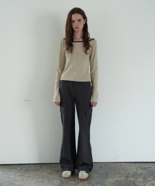 WAARFORWOMAN(ワール・フォー・ウーマン)の「W1156 切り替えストレートカーゴパンツ_チャコール(その他パンツ・レディース・その他・SMALL/MEDIUM/LARGE)」の4枚目の写真