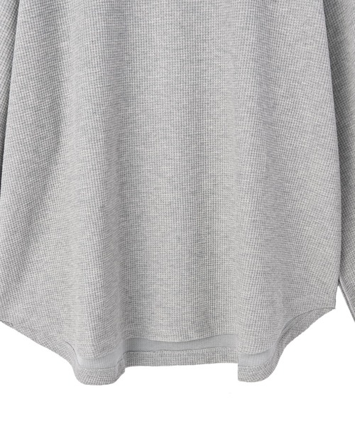 STYLE DELI（スタイルデリ）の「【DELI by】ふんわりワッフル素材のリラックスプルオーバー（スウェット・レディース・グレー/ブラック・M）」の7枚目の写真