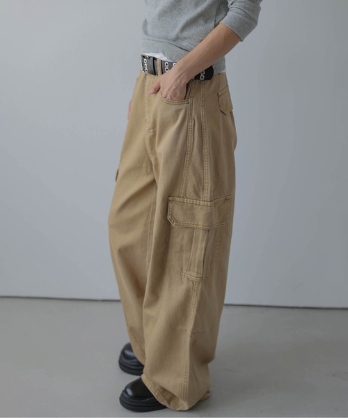 AMELY(エミリー)の「ベルト付き/カーゴワイドパンツ/ミリタリー(カーゴパンツ・レディース・ベージュ/カーキブラウン/カモフラージュ/カーキ・M/L)」の14枚目の写真