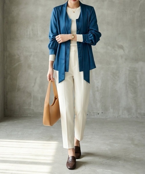 Forcement(フォースメント)の「大きめボウタイが華やかな、上品 ビッグリボン サテンブラウス 秋服(シャツ/ブラウス・レディース・ブラック/ホワイト/ブルー・FREE)」の5枚目の写真