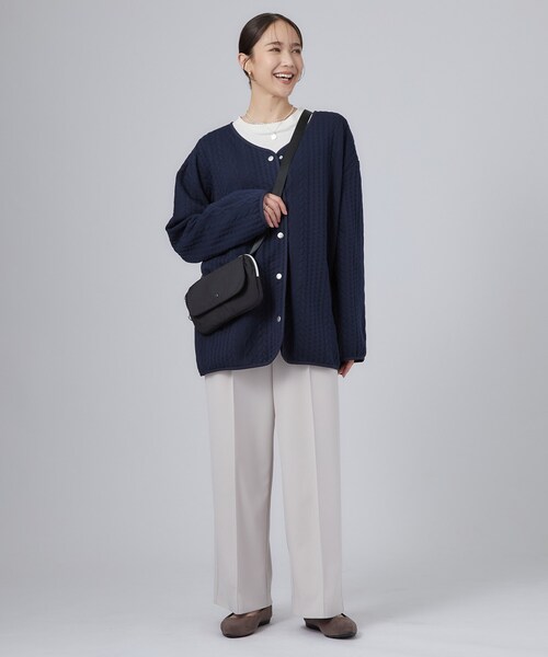 SHOO・LA・RUE(シューラルー)の「【撥水】お財布ショルダーバッグ(ショルダーバッグ・レディース・ライトパープル/ブラック/ナチュラル・00)」の5枚目の写真