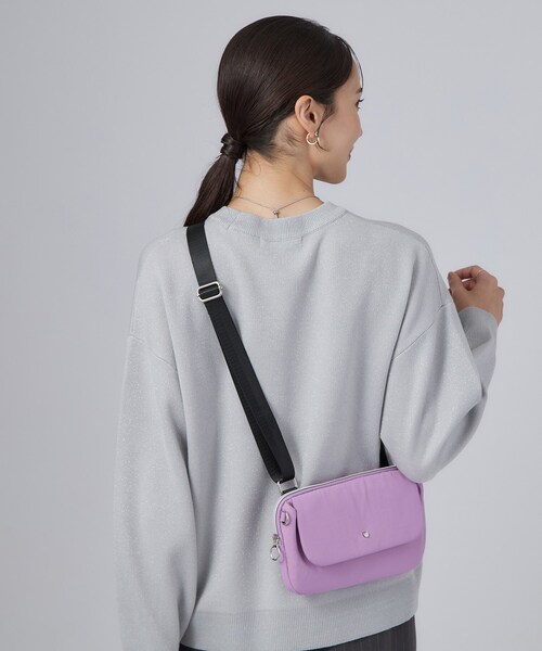 SHOO・LA・RUE(シューラルー)の「【撥水】お財布ショルダーバッグ(ショルダーバッグ・レディース・ライトパープル/ブラック/ナチュラル・00)」の8枚目の写真