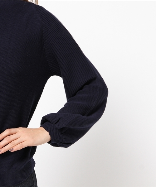 MOUSSY（マウジー）の「VOLUME SLEEVE KNIT TOPS（ニット/セーター・レディース・ピンク/オフホワイト/ネイビー/イエロー・FREE）」の9枚目の写真