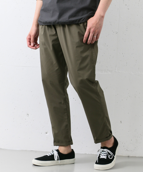 URBAN RESEARCH DOORS MENS（アーバンリサーチ ドアーズ メンズ）の「DOORS ウェザーテーパードパンツ（その他パンツ・メンズ・ベージュ/ネイビー/カーキ・40/38）」の22枚目の写真