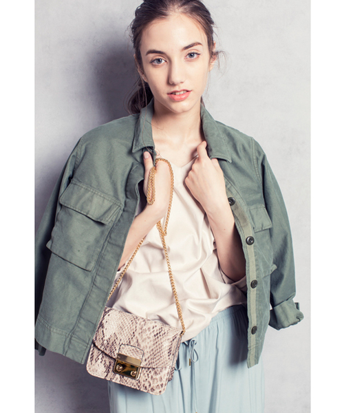 DouDou（ドゥドゥ）の「ミリタリージャケット（ミリタリージャケット・レディース・カーキ/チャコールグレー・36/38）」の2枚目の写真