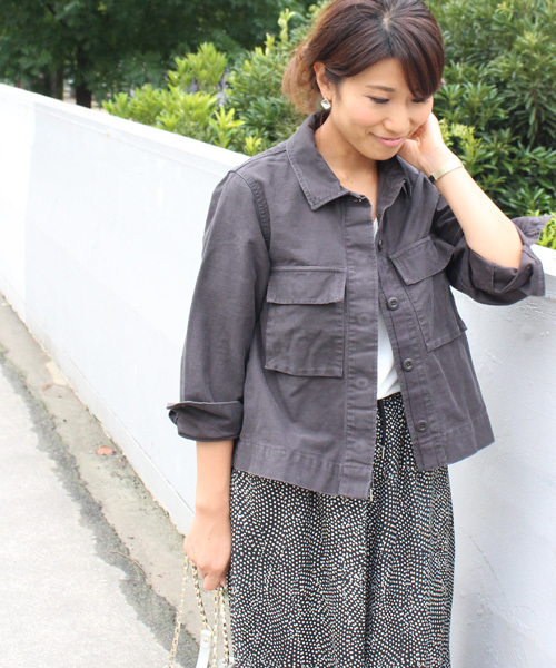 DouDou（ドゥドゥ）の「ミリタリージャケット（ミリタリージャケット・レディース・カーキ/チャコールグレー・36/38）」の6枚目の写真