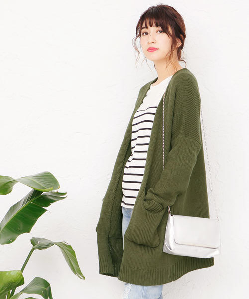 KOBE LETTUCE(コウベレタス)の「ゆったりロングニットカーディガン(カーディガン/ボレロ・レディース・オフホワイト/カーキ/ブラック/ワイン/マスタード/オリーブ/キャメル/グレー/ネイビー/ピンク系その他/グレー系その他/ピンクベージュ/サックスブルー・ONE SIZE/FREE)」の6枚目の写真