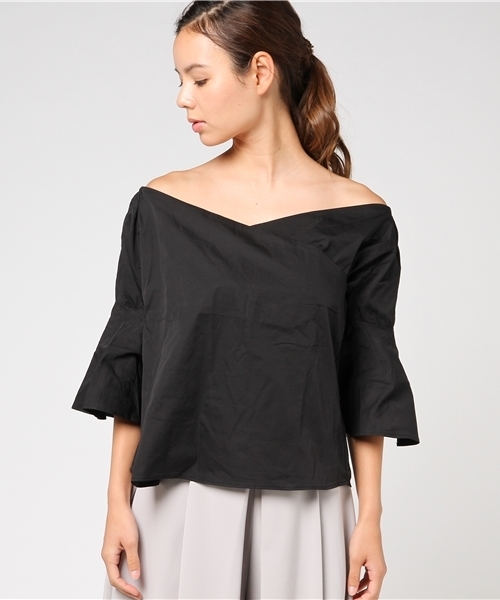 UR'S（ユアーズ）の「ﾌﾚｱｰｽﾘｰﾌﾞｵﾌｼｮﾙﾀﾞｰﾌﾞﾗｳｽ（シャツ/ブラウス・レディース・ブラック/ホワイト/ブルー/ベージュ・FREE）」の10枚目の写真