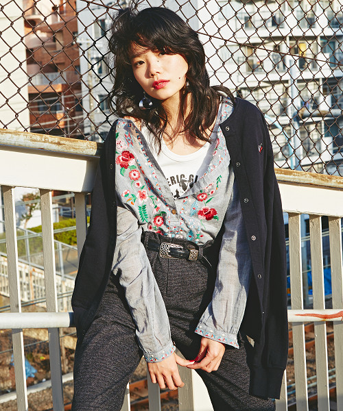 HYSTERIC GLAMOUR（ヒステリックグラマー）の「POW DEVIL刺繍 CD（カーディガン/ボレロ・レディース・トップグレー/ホワイト/ブラック・FREE）」の3枚目の写真